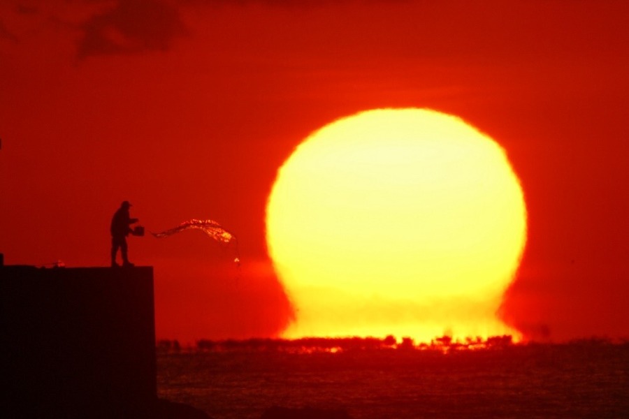 宿毛名物「だるま夕日」