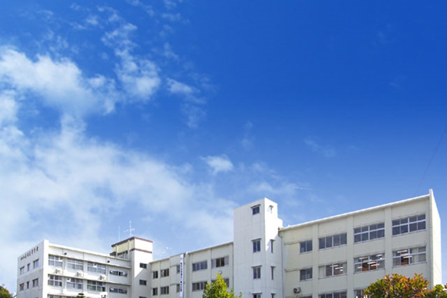 高岡高校校舎