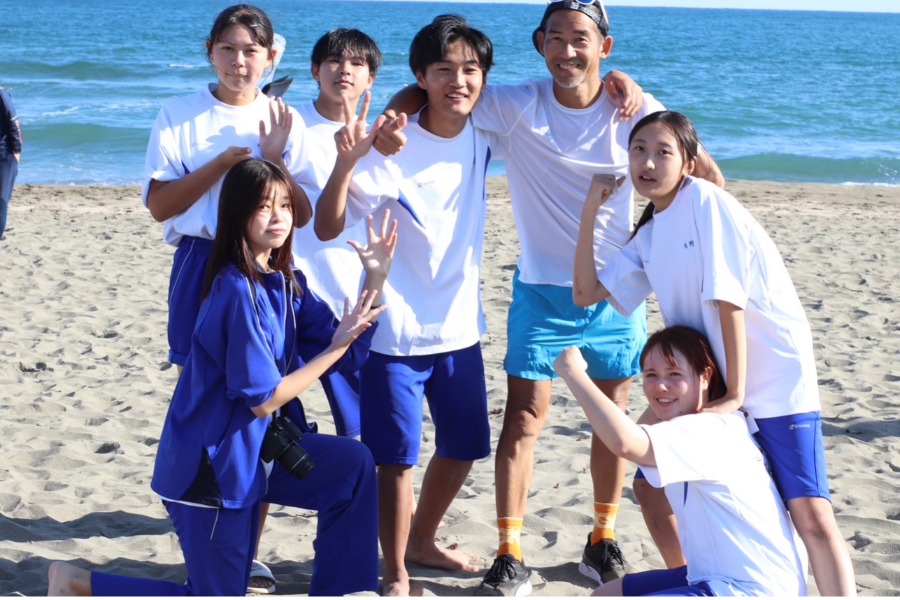 海で学校行事