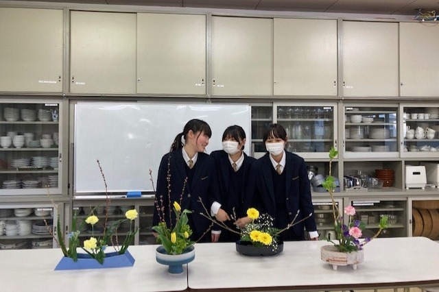 華道部員